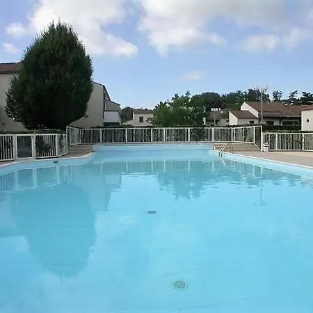 Saint Palais Sur - Mitoyenne -jardin Privatif- Piscine Collective 아파트